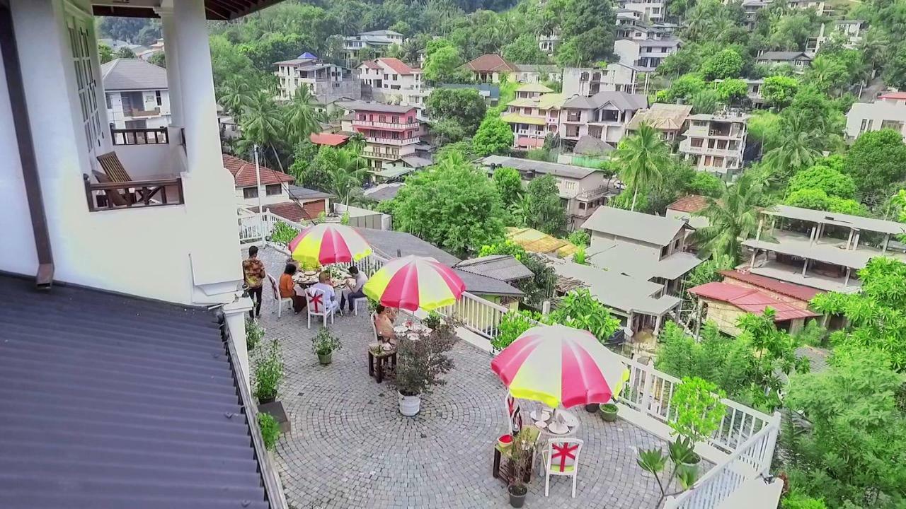 诺丁山乡村别墅住宿加早餐旅馆 Tennekumbura 外观 照片